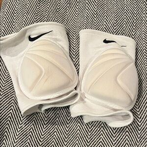 Nike White Volleyball Knee Pads
